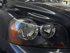 Polished vehicle headlight detail